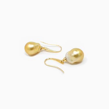 Golden Baroque Pearl Earrings / Gold