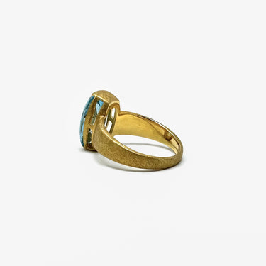 Sky Blue Topaz Ring / Gold