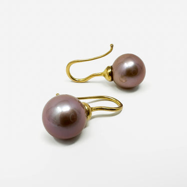 Rose Pearl Earrings / Gold